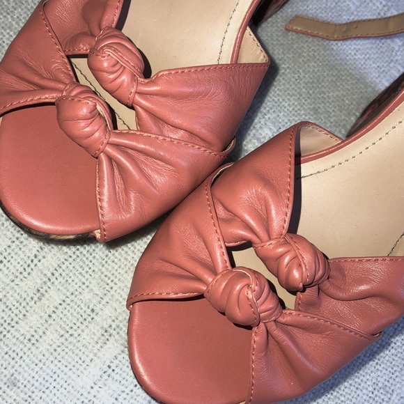 Platform heels - Picture 3 of 4